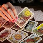 Qualities of a Good Tarot Card Reader